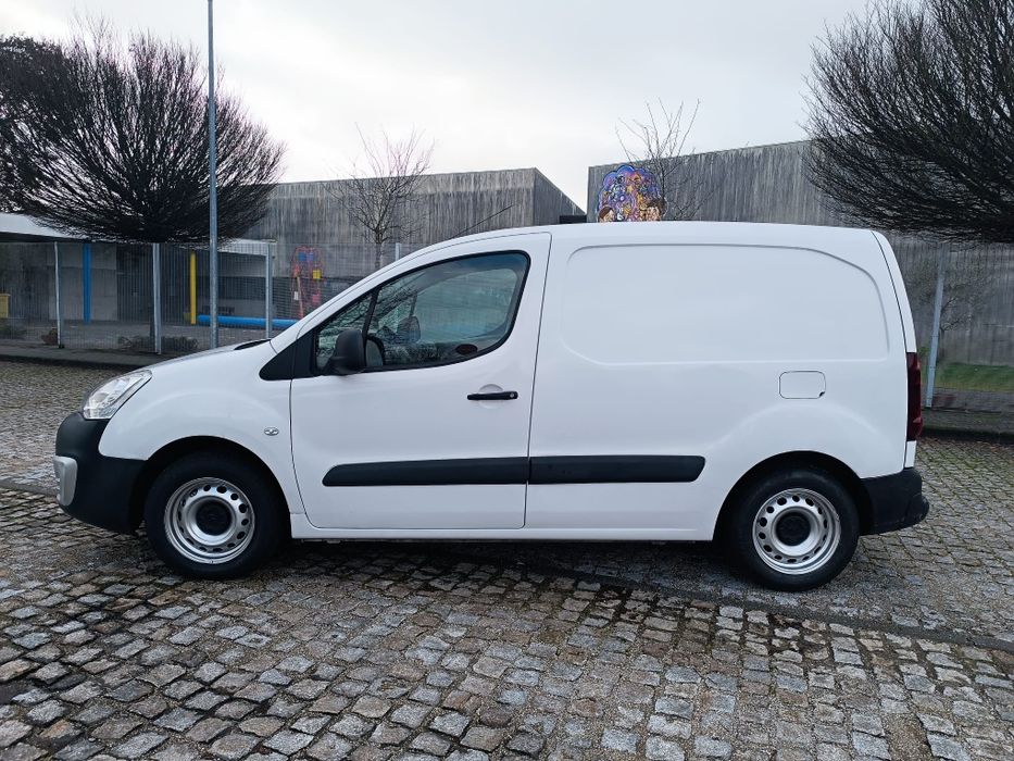 Citroen Berlingo hdi 3 lug (TÉRMICA) poucos klms 2018