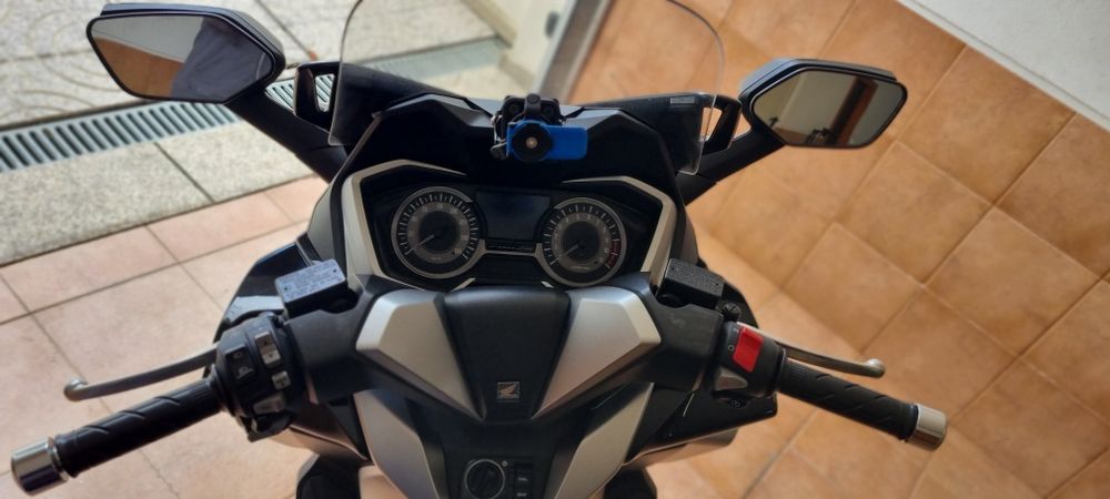 Honda Forza 300  ABS TCS LED + Top Case