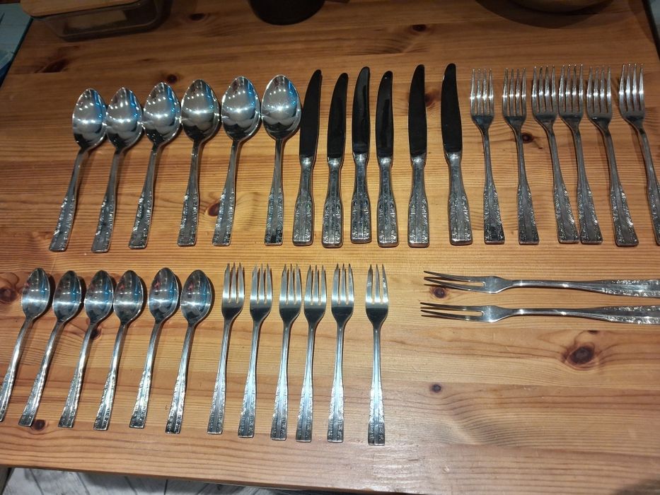 Sprzedam duży komplet sztućców platerowanych