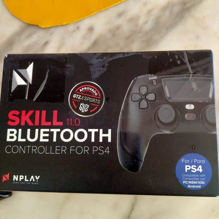 Comando PS4 novo