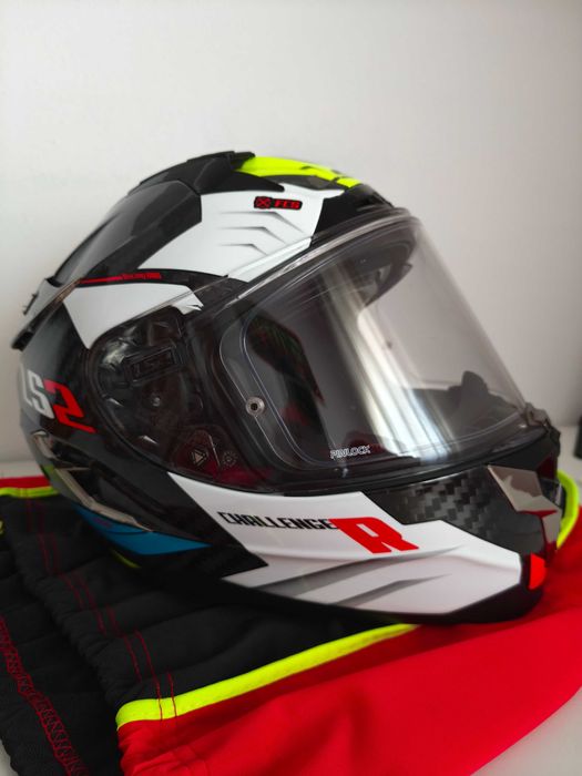 Capacete carbono LS2