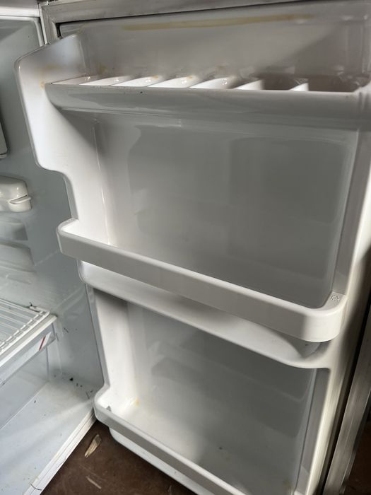 Холодильник малий 80 см