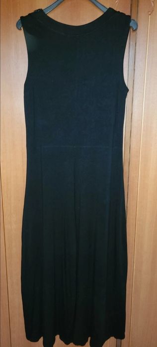 Czarna sukienka midi L