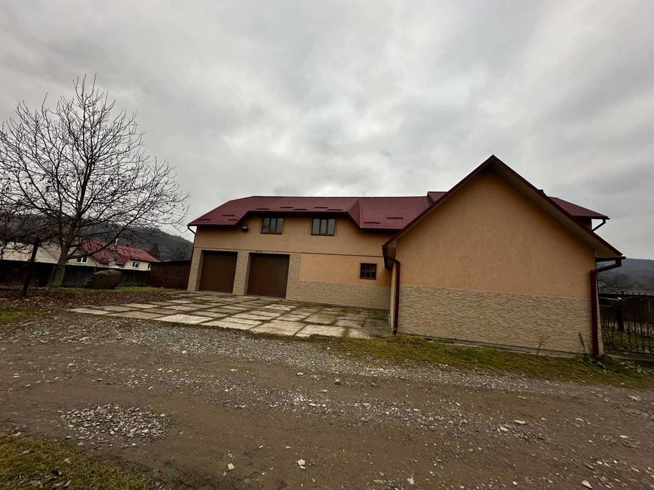 Продається диско бар з сауною, готелем та мойкою в с. Верхнє Водяне