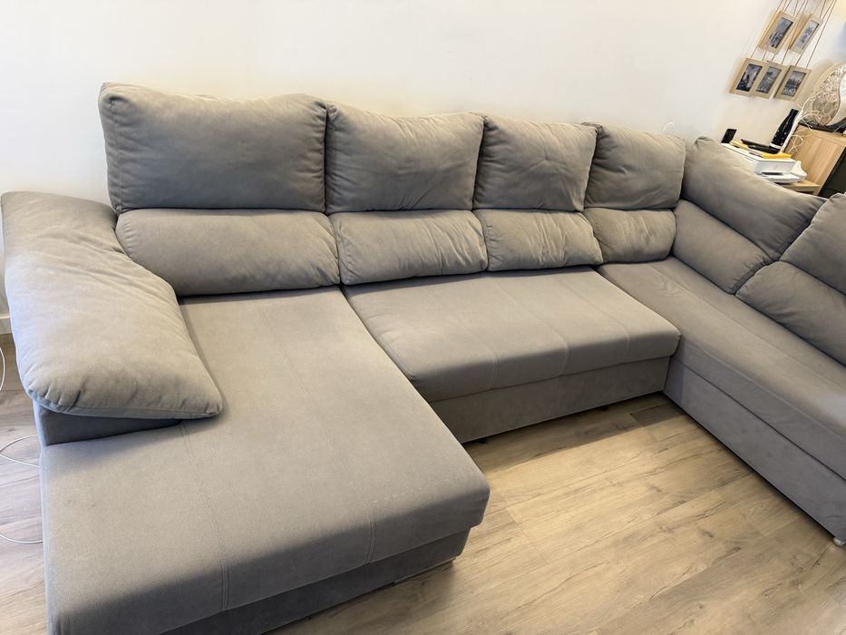 Sofá com chaise longue e cama