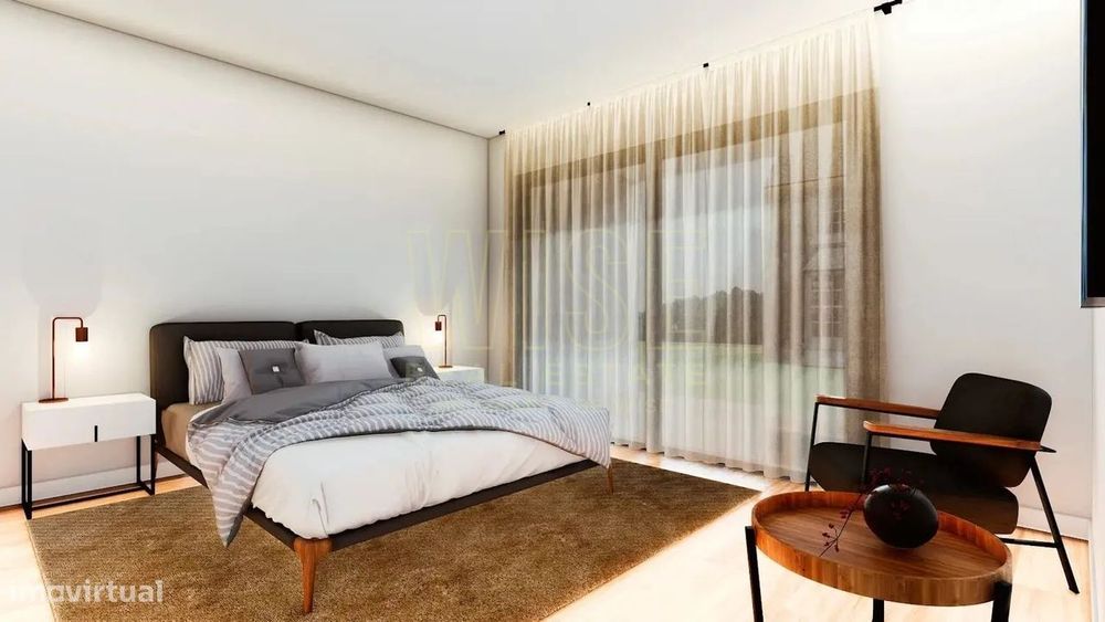 Apartamento T3 renovado, com garagem — Santa Clara E Castelo Viegas, Coimbra