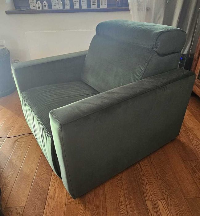 Fotel z regulowanym zagłówkiem, butelkowa zieleń Kraków