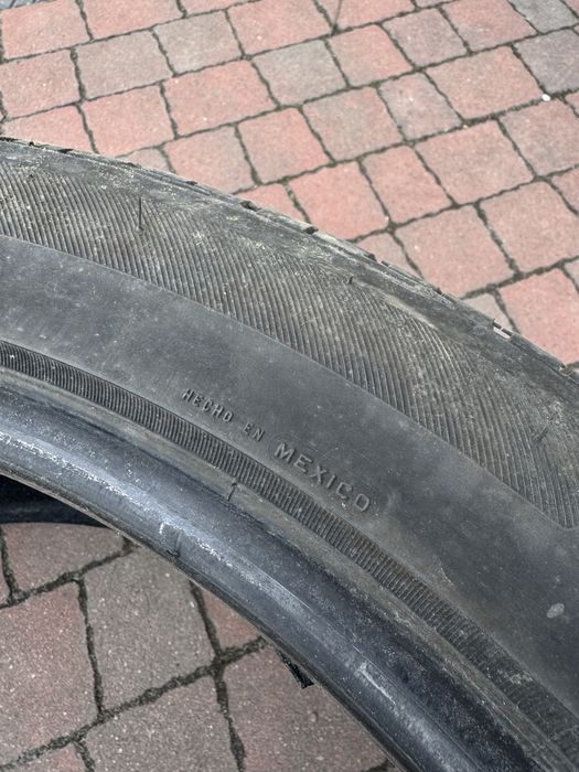 Bridgestone 275/40 r20 5000грн/пара