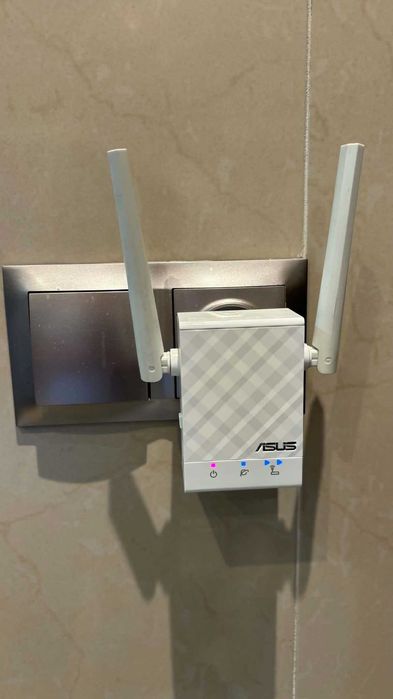 Wzmacniacz WiFi ASUS RP-AC51 2,4/5,0GHz Repeater WiFi