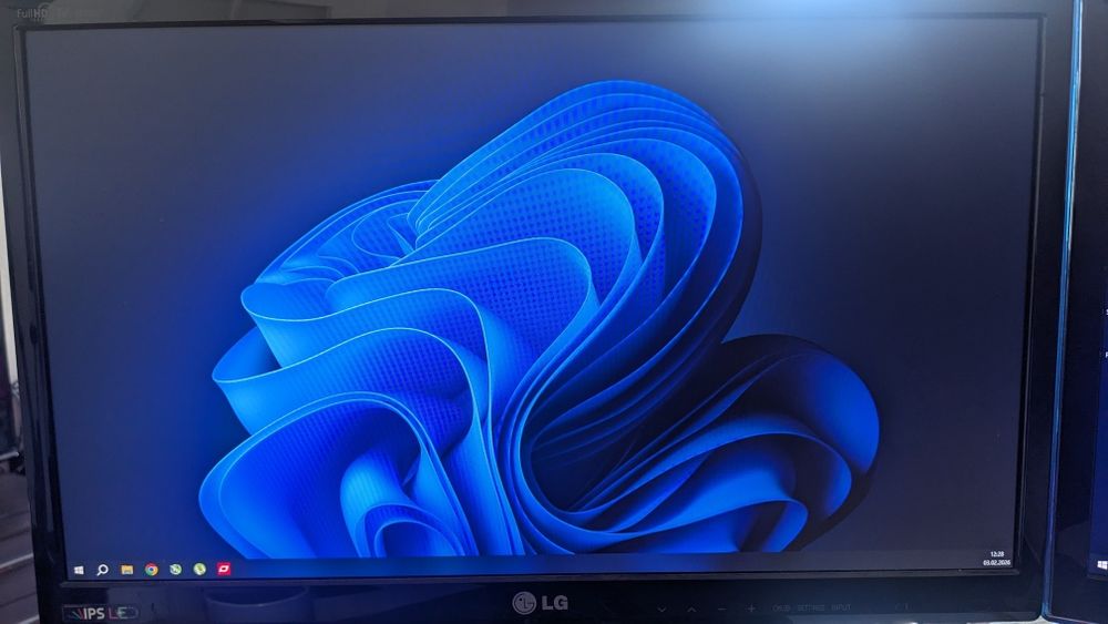 Телевізор та монітор LG M2252 22 дюйма