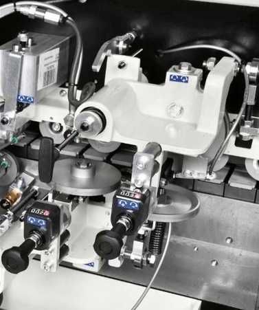 Okleiniarka CASADEI FLEXA 23,  Frezowanie wstępne, Naroża, Cykliny