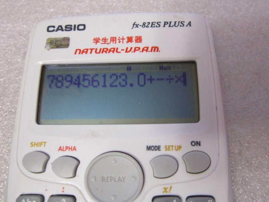 Kalkulator naukowy szkolny Casio fx-82ES PLUS A