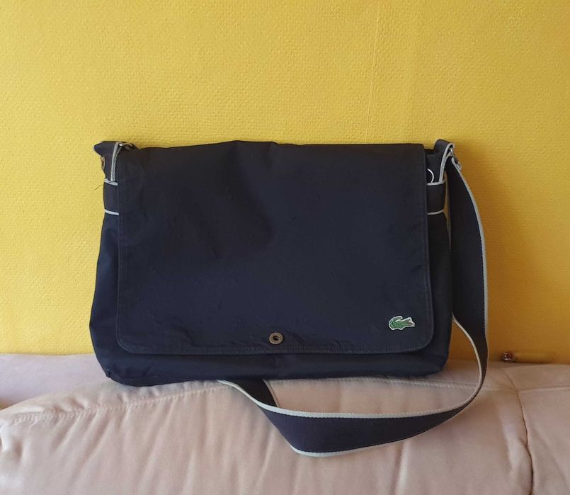 Oryginalna torba listonoszka a4 Lacoste duża