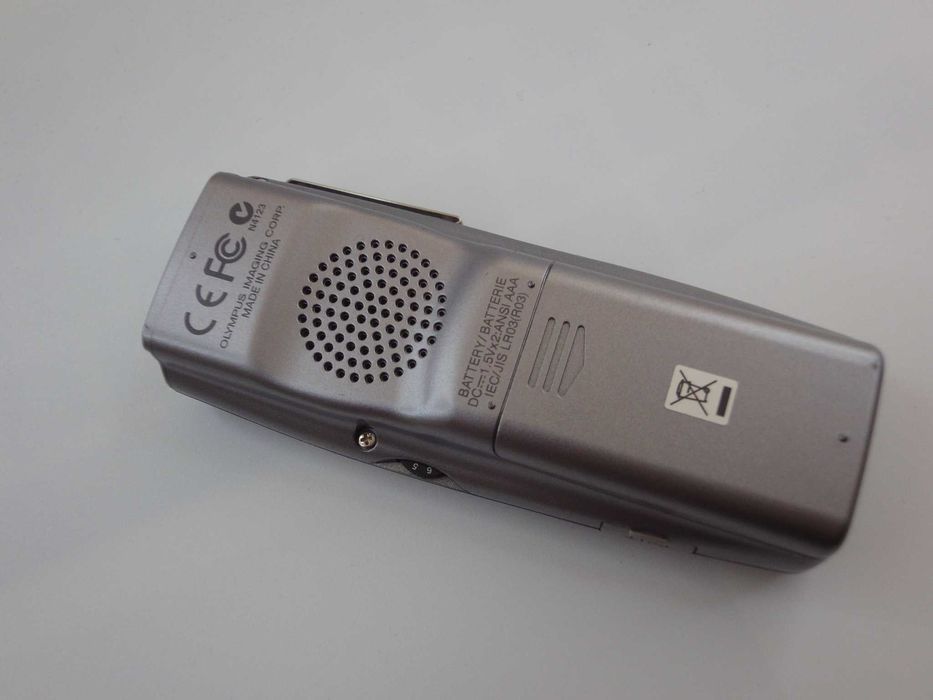 OLYMPUS VN-960PC nowy dyktafon z dodatkowym mikrofonem i słuchawkami