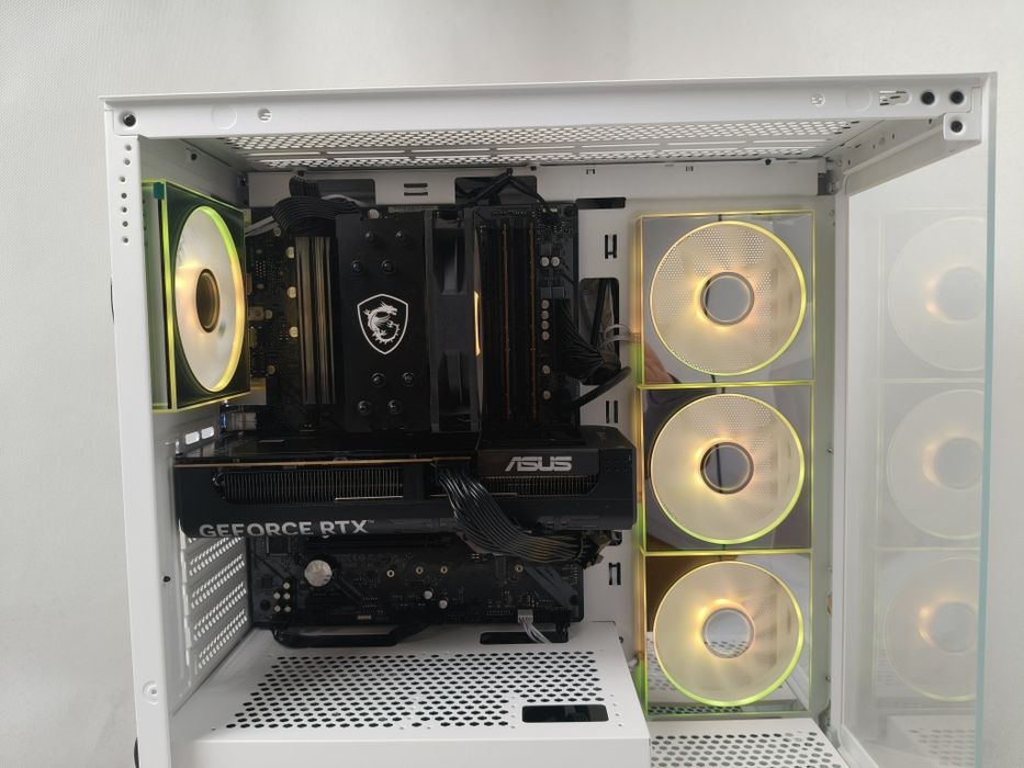 Komputer Gamingowy Ryzen 7 5700, RTX 5070, 16 GB,SSD,Win 11 Pro