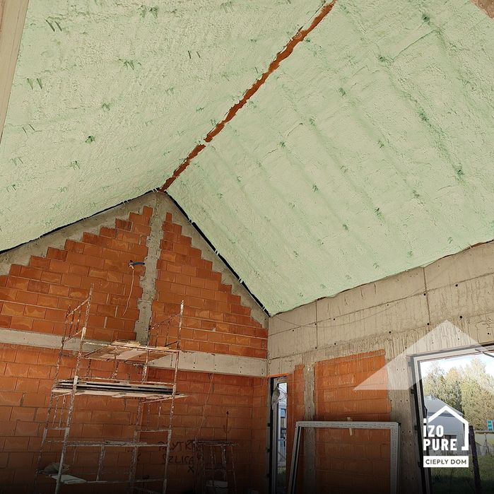 Ocieplenia pianką PUR, pianą PUR, termoizolacje natryskowe poddasza