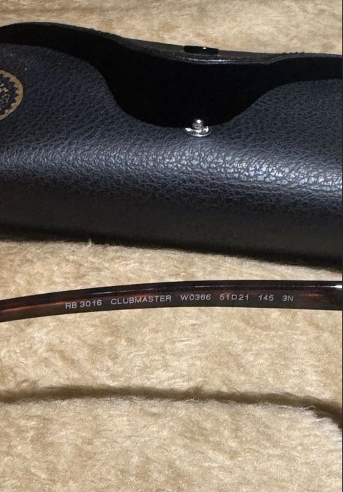 Ray-Ban Clubmaster Classic RB3016 W0366 51/21