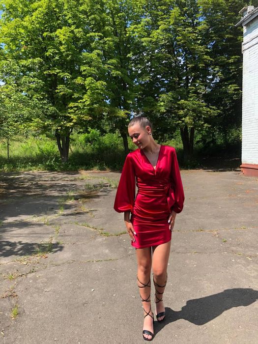 Сукня на ваше свято