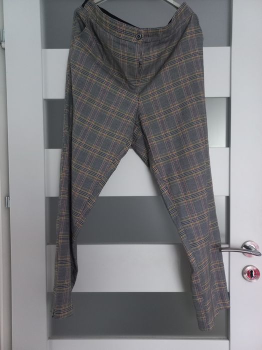 Spodnie chinosy cygaretki