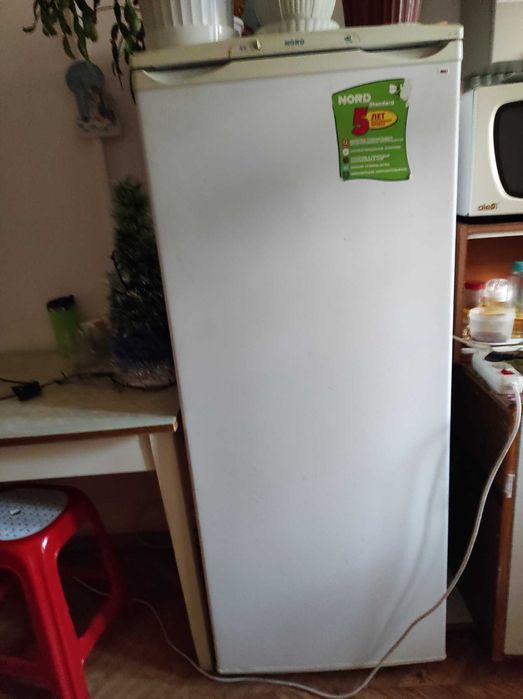 Продам холодильник