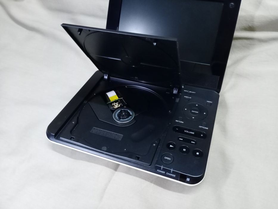Портативный DVD плеер Sony DVP-FX 750