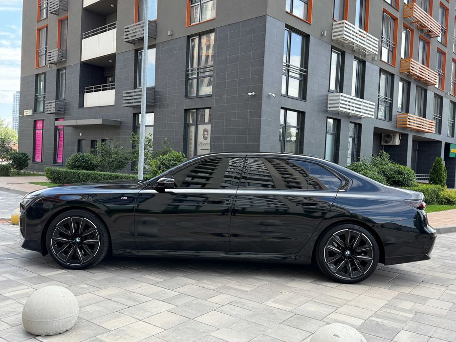 BMW 7 Series 2025 VIN WBA21EJ000CV85143 фото оголошення 12 з 24