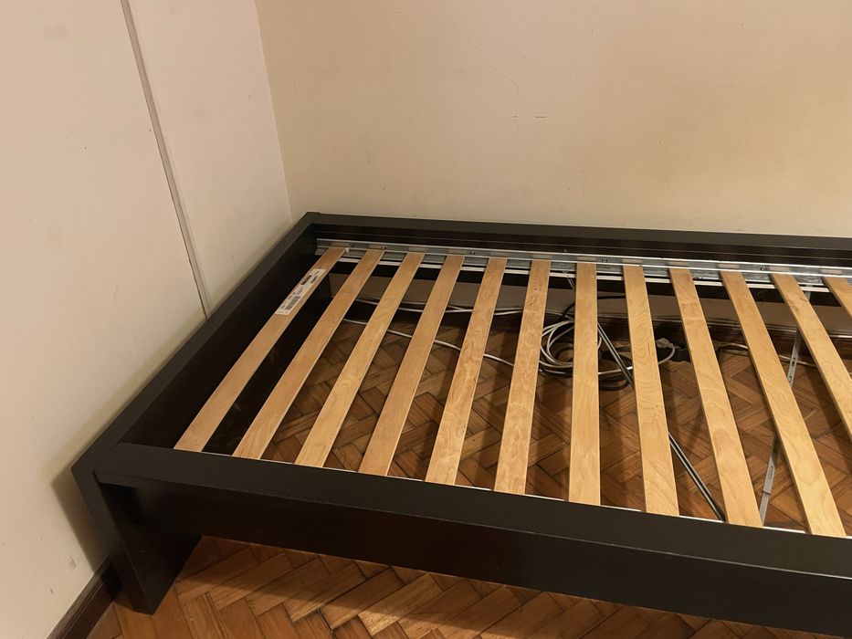 Cama de solteiro - Ikea Malm