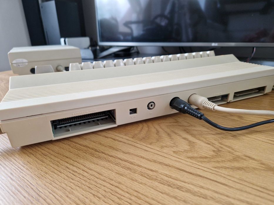 Commodore C64C + Commodore 1541-II