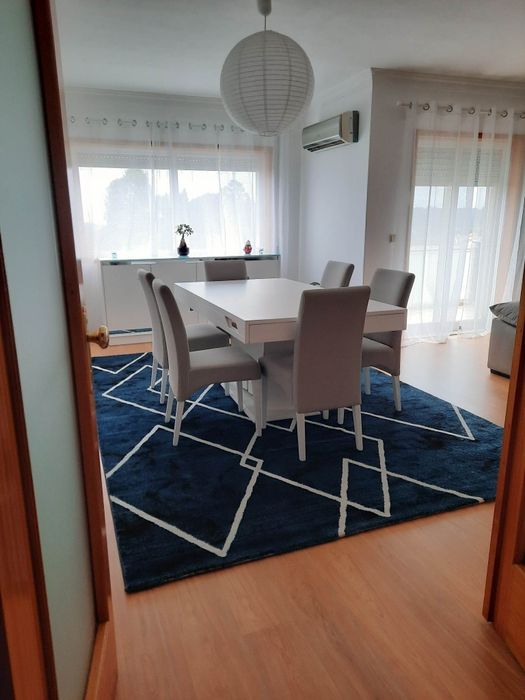 2 Carpetes em azul/preto/branco