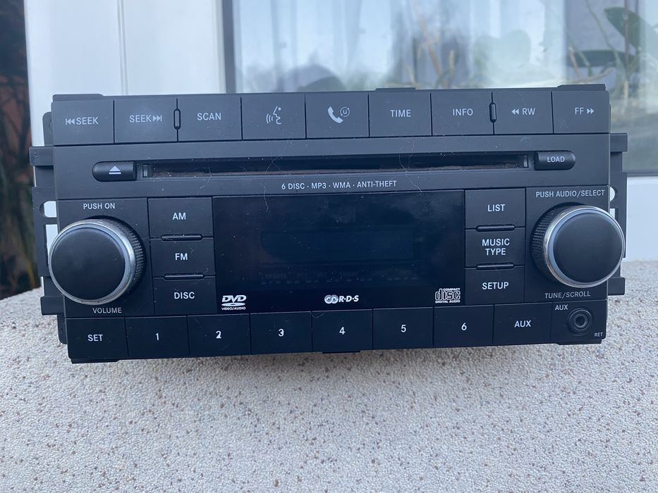 Магнітола Dodge Caliber 2009