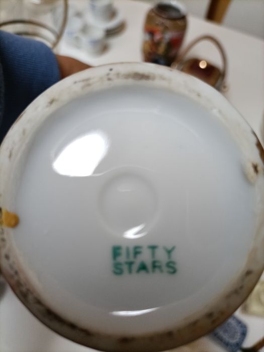 3 peças de porcelana japonesa