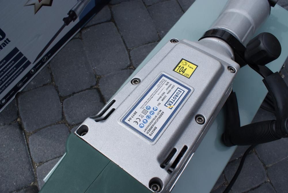 Młot wyburzeniowy SDS HEX 52J 3350W Eurotek PROMOCJA !