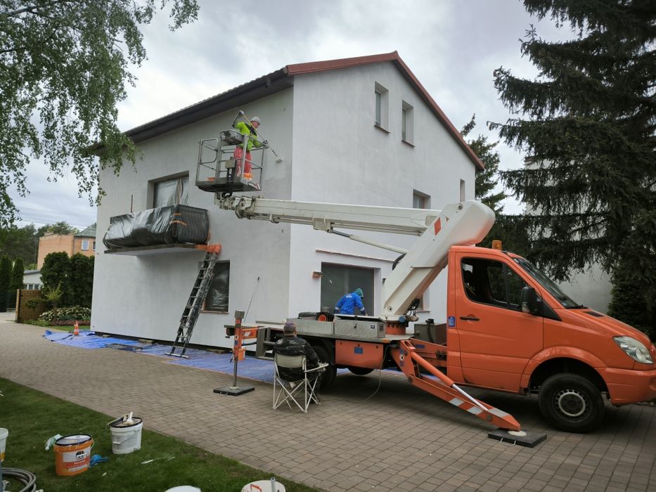 Malowanie elewacji i ogrodzeń
