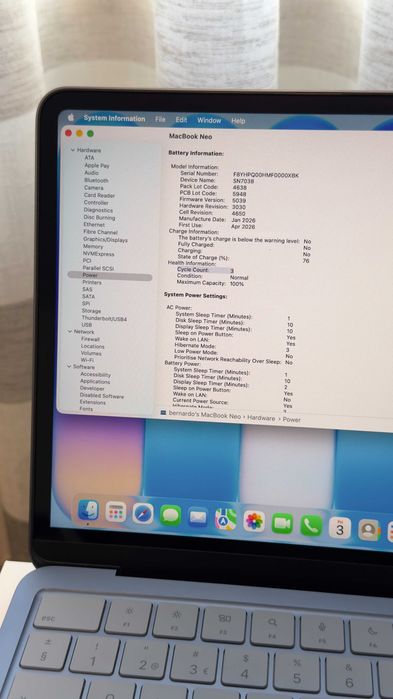 Troca/retoma. Apple Macbook Neo 512GB 100% "azul" + caixa original, cabo e fatura