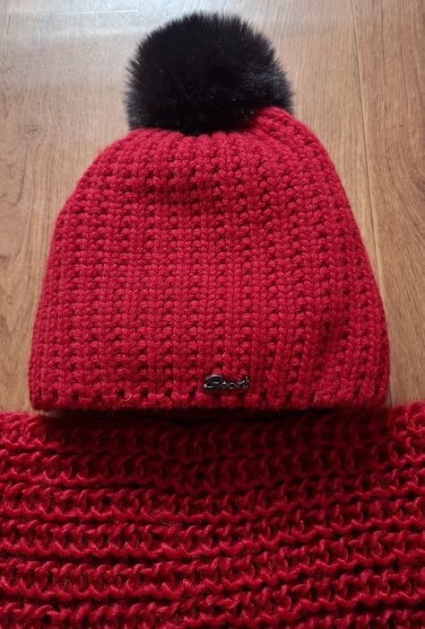 Шапка + снуд(хомут)шарф комплект