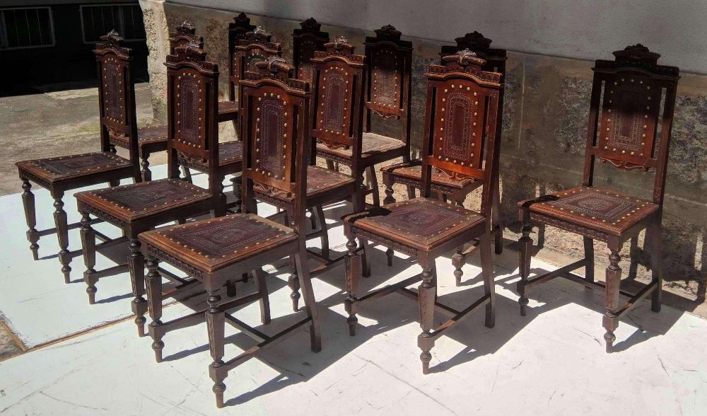 12 Cadeiras Carvalho Couro Pregaria