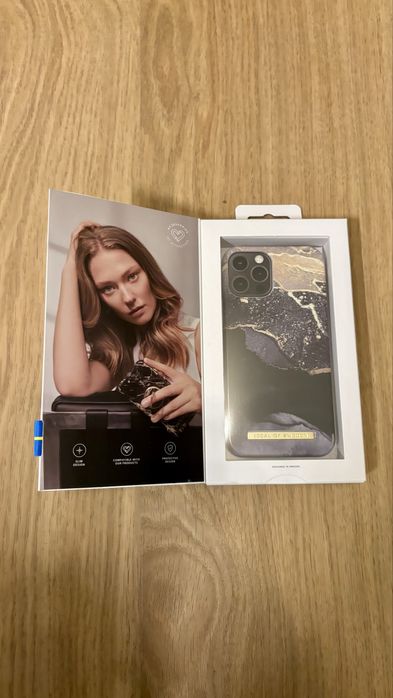 Etui iPhone 12 Ideal of Sweden