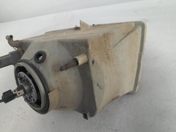 Ótica / farol direita RENAULT Trafic (TXX)
