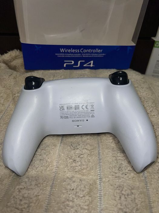 Продаю Оригинальный геймпад PS5 DualSense.