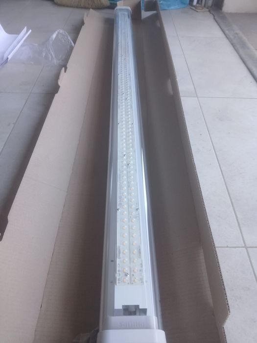 Lampa hermetyczna ledowa Philips