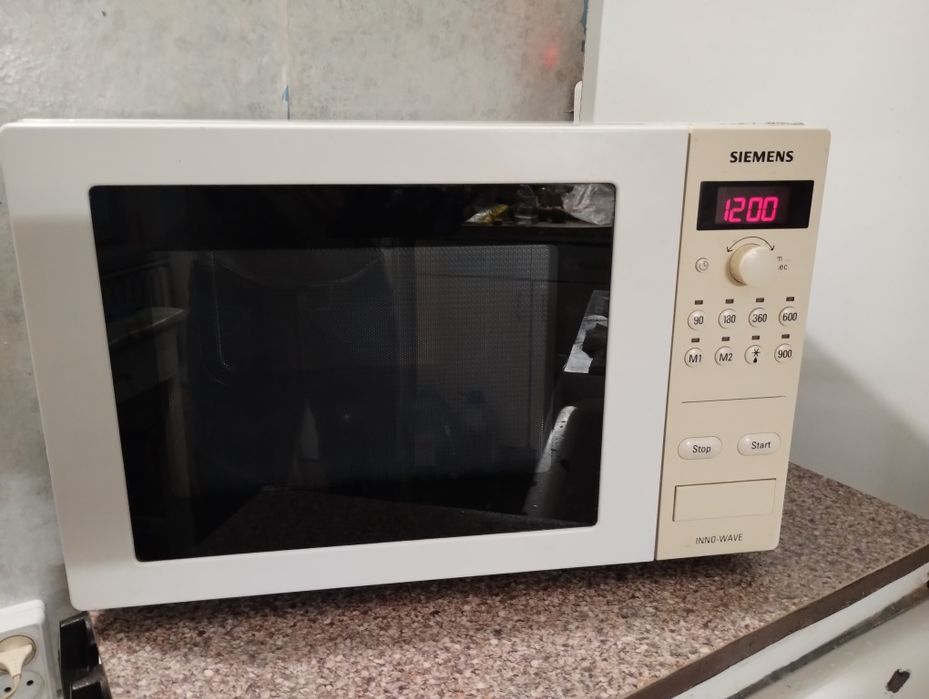 Микроволновка  Siemens  900 Wat