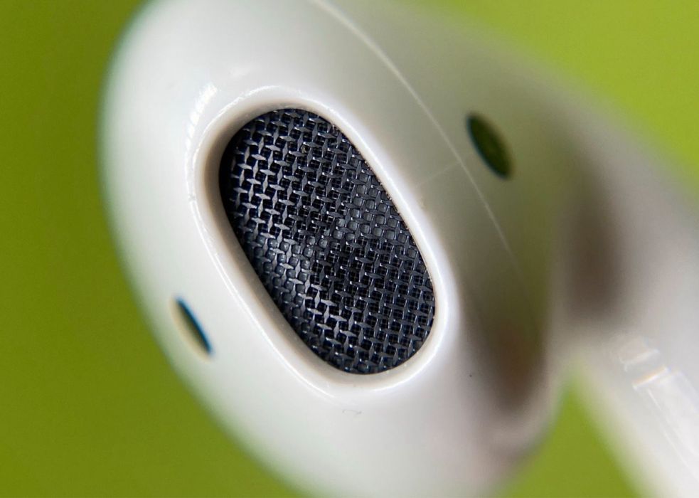 Лівий навушник Airpods 2 A2031 A2032 ідеальний стан