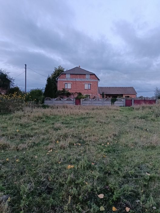 Продам будинок в Галицькому районі