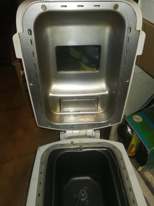 Хлебопечка электрическая