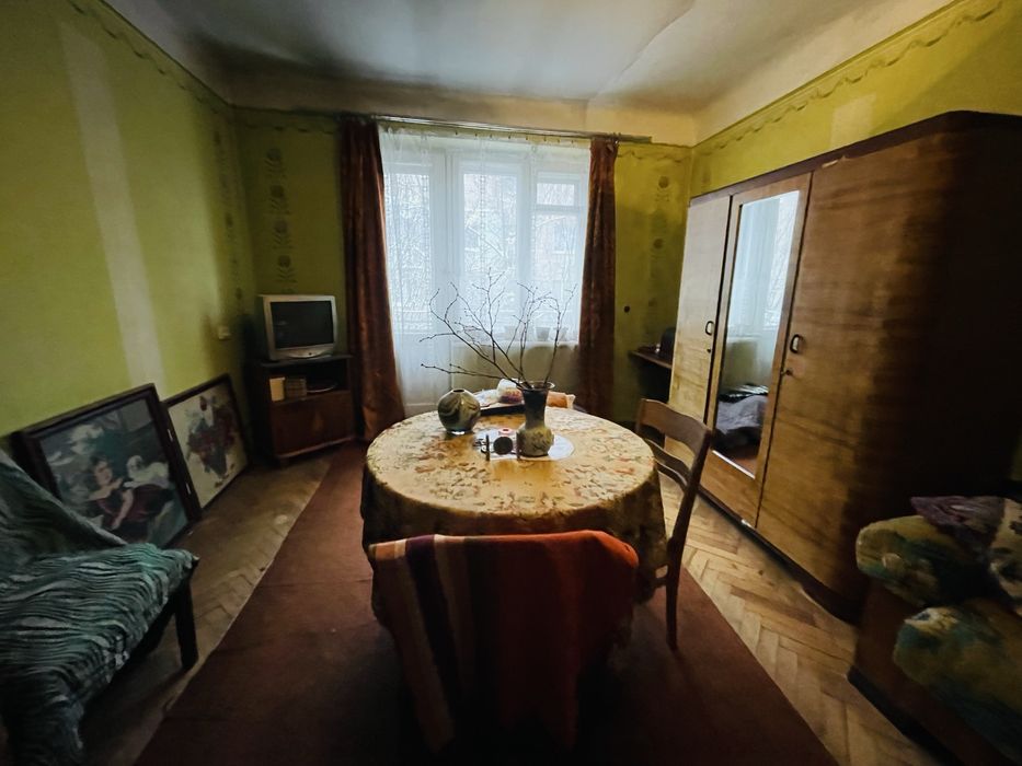 Продаж 3 х к кв вул. Єфремова, ближній центр Львів!