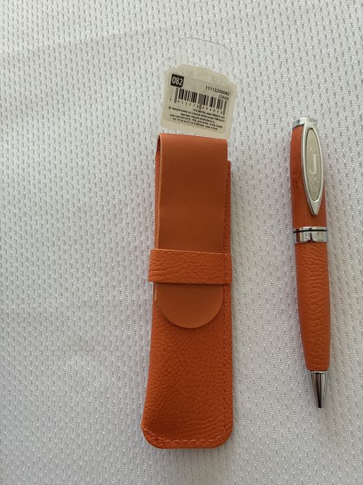 Caneta nova com etiqueta Joana