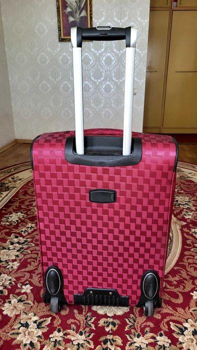 Продам чемодан. Виробник Турция