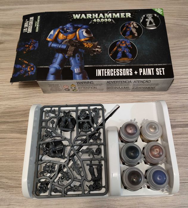 Warhammer 40K Intercessors + Paint Set 3 figurki / 6 farb