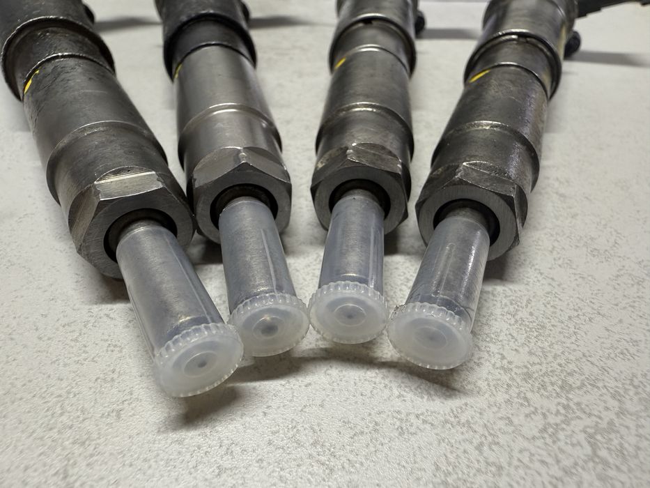 форсунки рено трафік  опель 2.0 M9R 0445115007 0445115022 H82409398