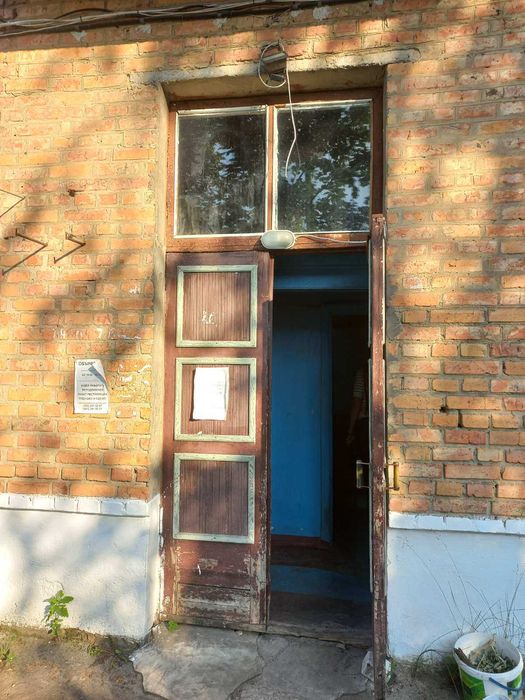 Продам  3к кв , гараж в Мерефе, ул. Сикорского,7,Гастелло Є-відновленн